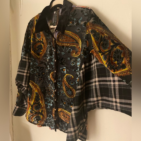 Patch velvet silk button up - Picture 2 of 7